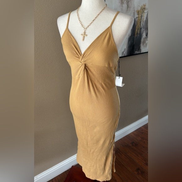 Dresses & Skirts - Twisted front ribbed midi dress with side slit